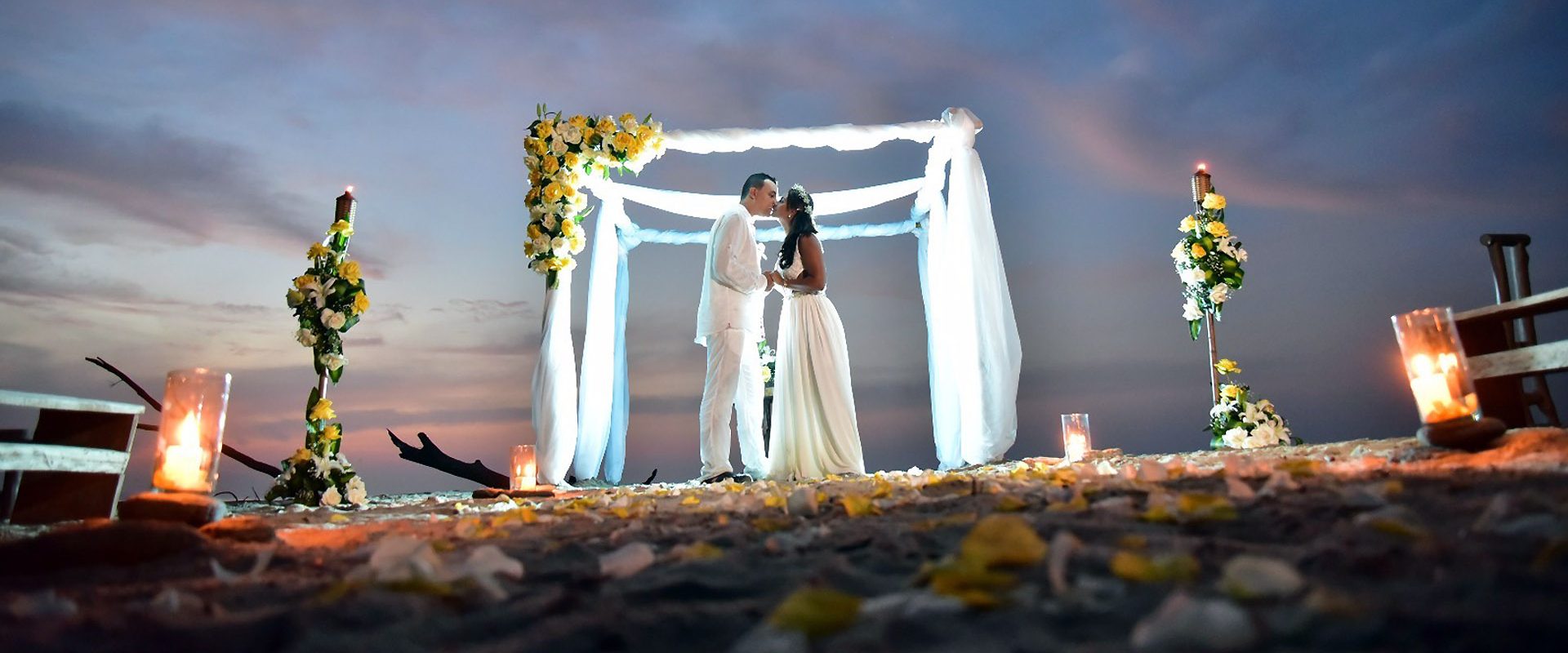 Hotel Finca La Jorara cerca a palomino guajira experiencias romanticas y matrimonios 2 Experiencias romanticas y matrimonios en la playa en hotel finca La Jorara en la Sierra Nevada de Santa Marta